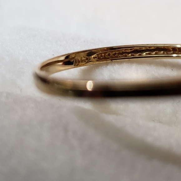 Wow! Georgous Solid 10kt Y Gold and Topaz Ring - Picture 6 of 8